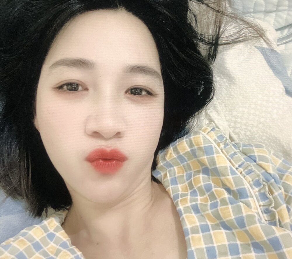 Elly-y 離線 XXX 聊天