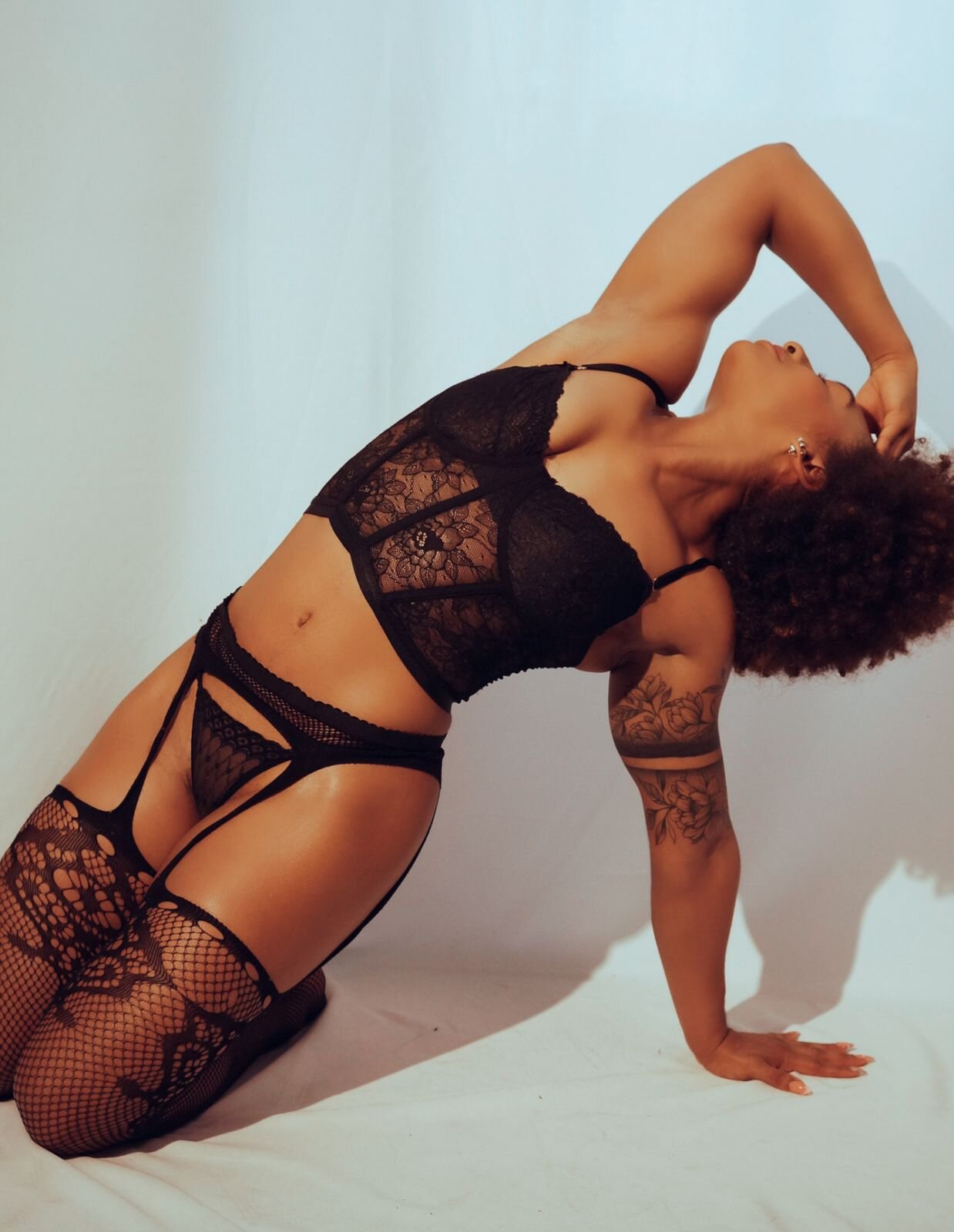 zoe__ebony_
