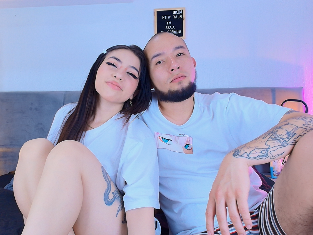 Kurttsinner live cam model at StripChat