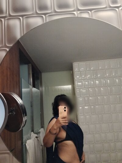 Richa23 Female Handjob Free Cam Adult