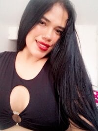 sandramora19's Offline Chat Room