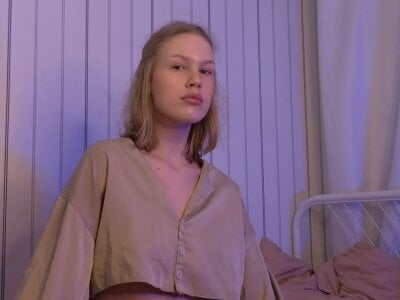 Coldgirl_ - new middle priced privates