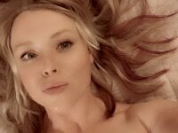 eleanordemascus15's Offline Chat Room