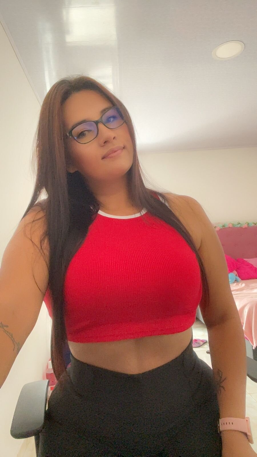 Scarleth_Low