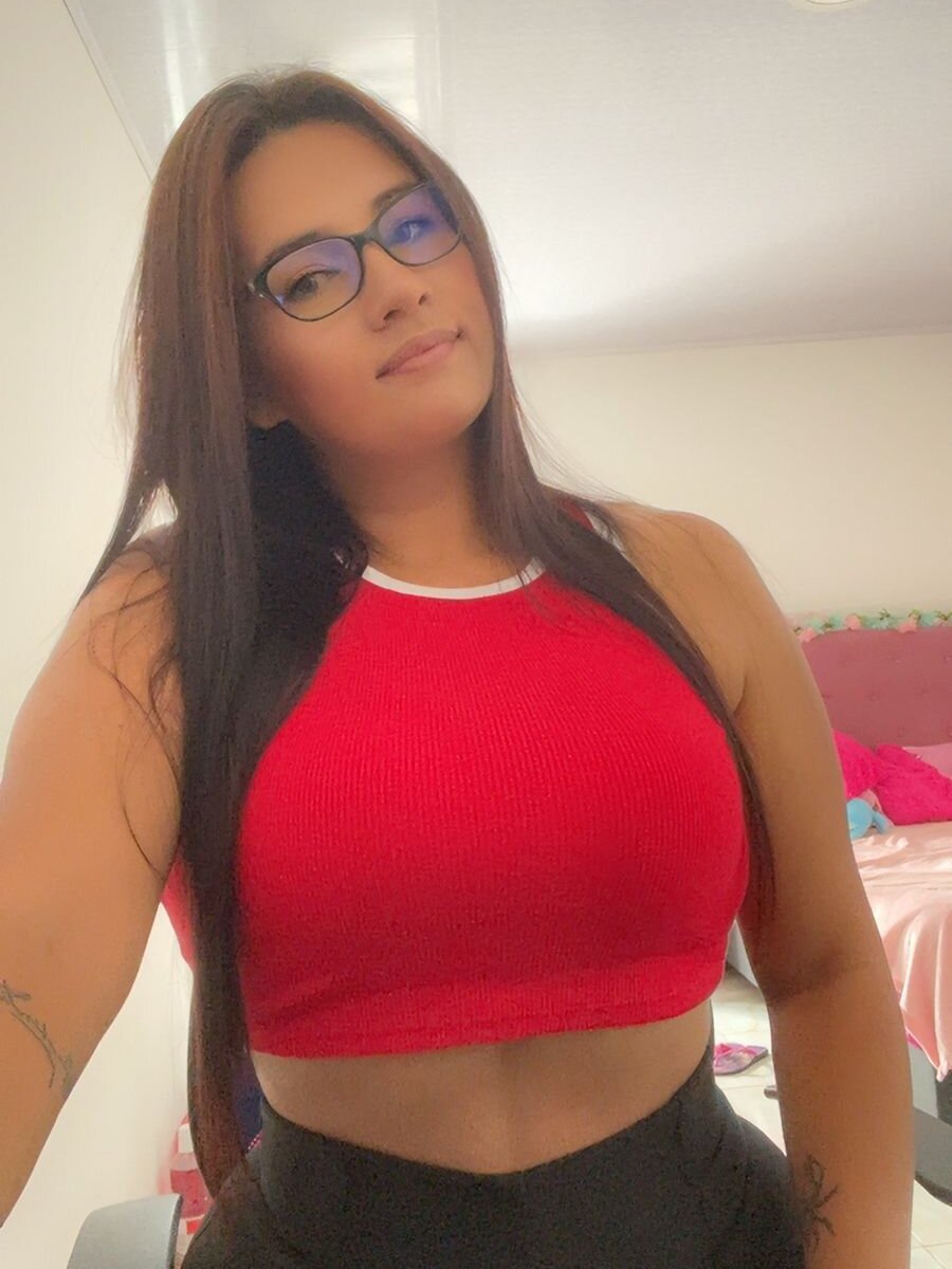 Scarleth_Low profile