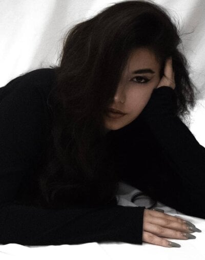 cloverchappel from stripchat