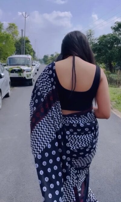 Divya-Ro2 - Stripchat Girl 