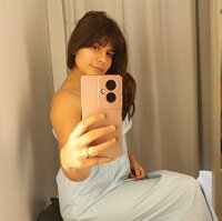 Lizzy018's Offline XXX Chat
