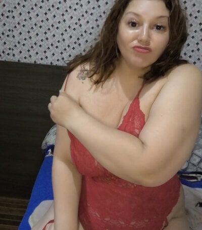 veludolunar on StripChat