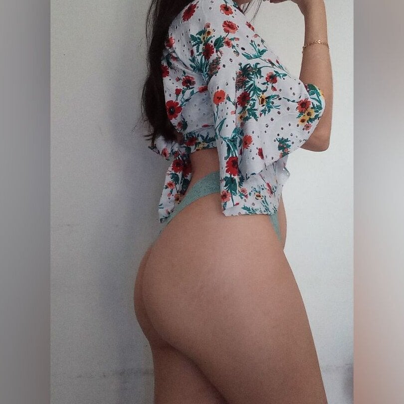 Live sex webcam photo for Girassolf #290041619