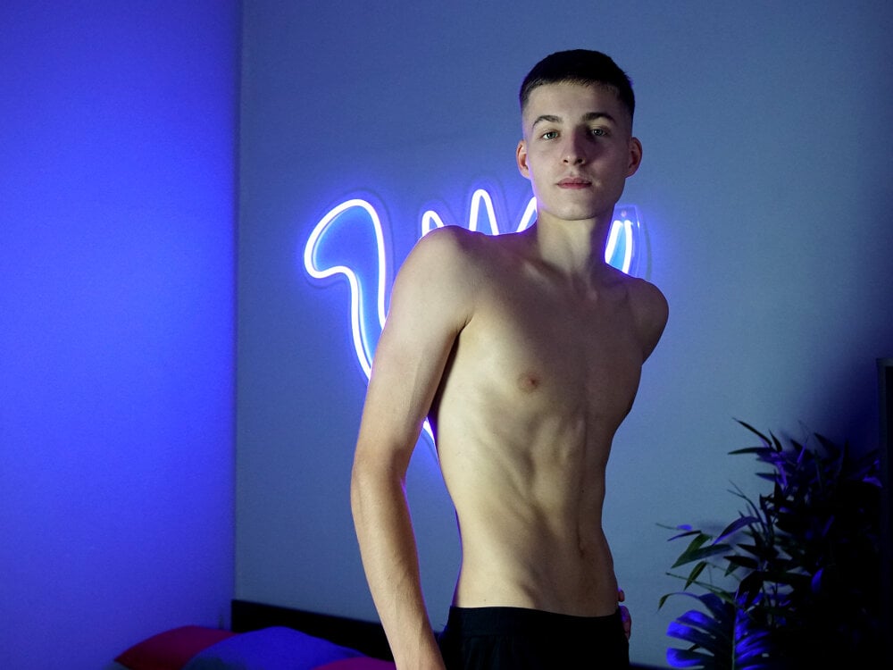 Kevin_Dickinson profile