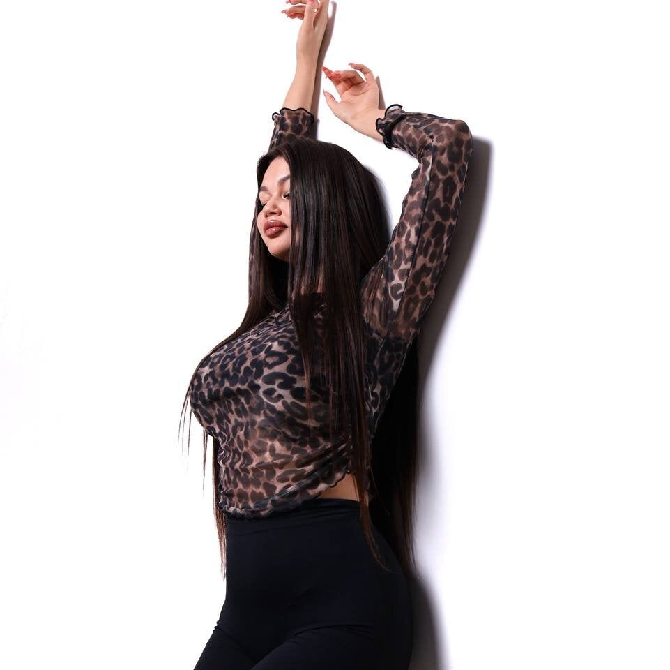 sexcam-girls.com tania_star117 livesex profile in mix cams