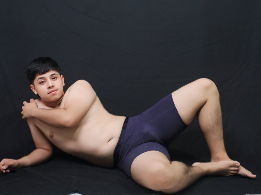 Dereksweets profile