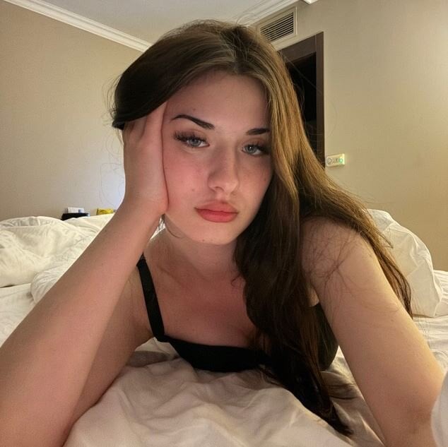 LoraLine_ profile
