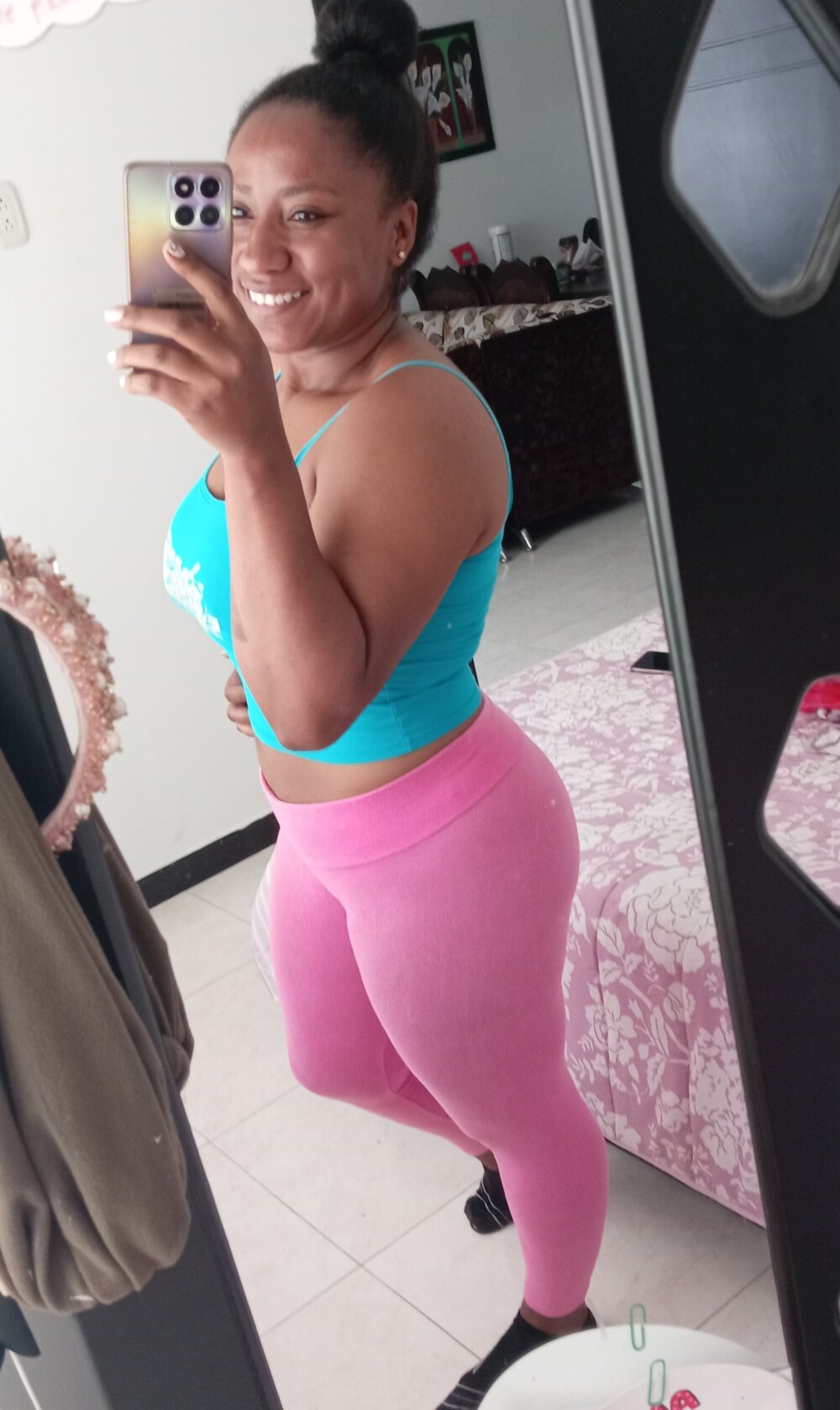 candelahot69 from stripchat