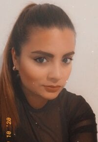 MommyhotV's Offline Chat Room