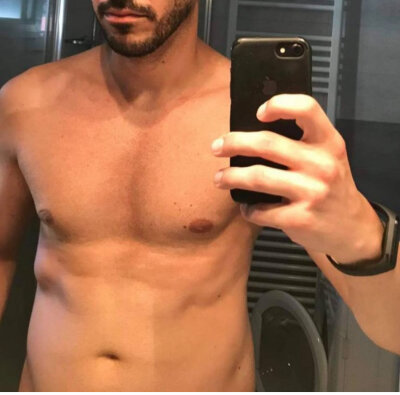 skull_boy85 from stripchat