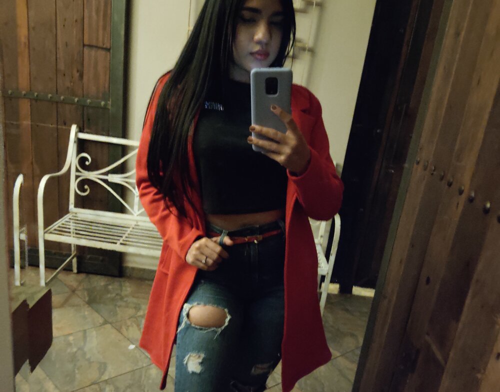 Lucy millan stripchat