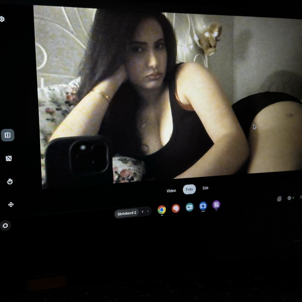 rosiepetal's Offline XXX Chat