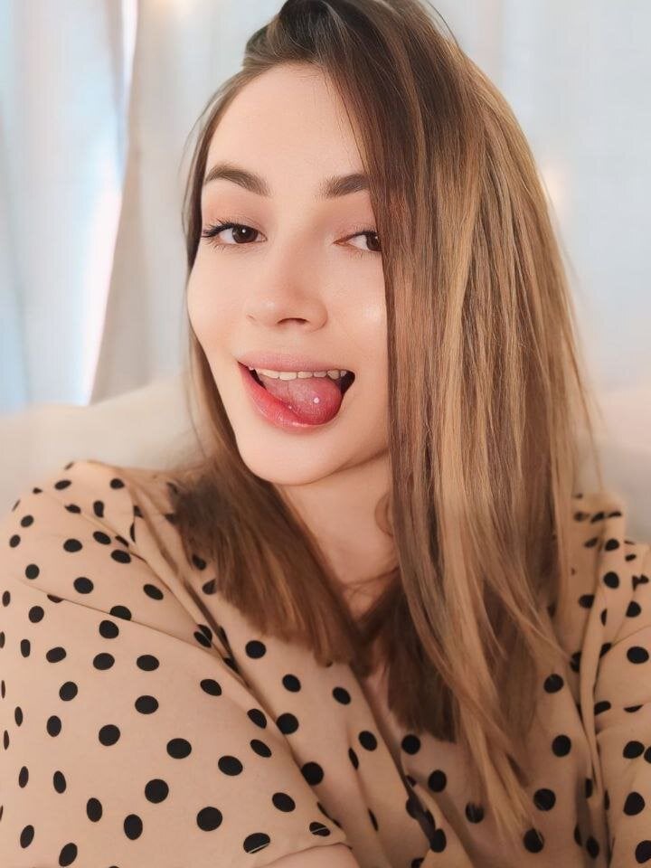 WillaCoyner 😋 free naked webcam