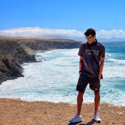 aaronsd1611 Live Cam on StripChat