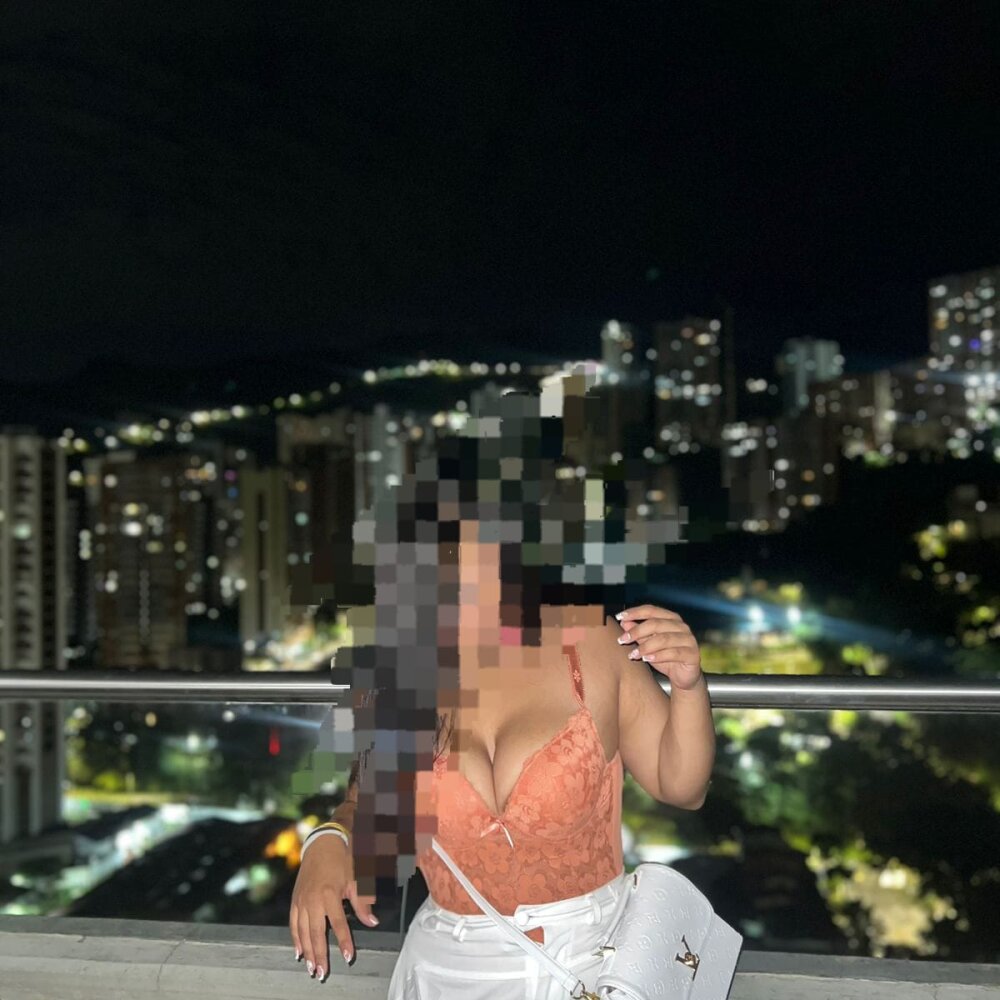 sharaexclusive profile