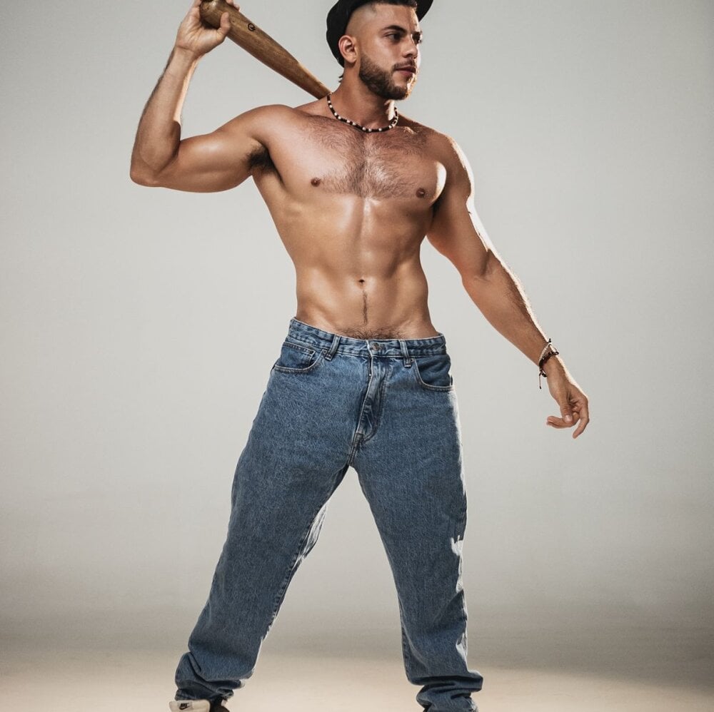 Camilo_Watson profile