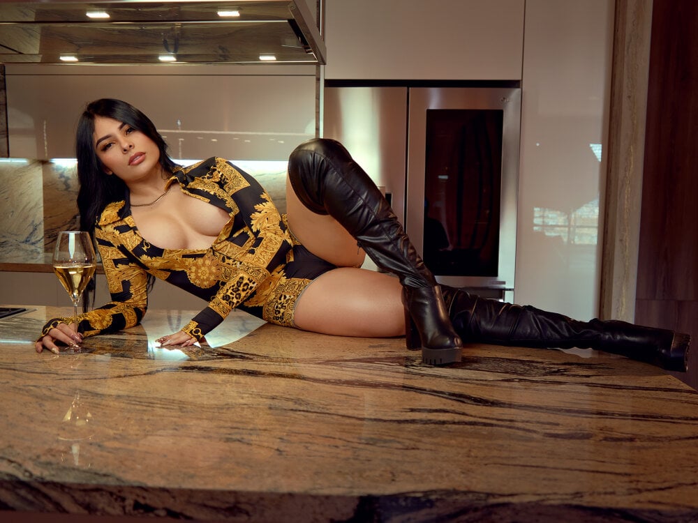 linda_hylton from stripchat