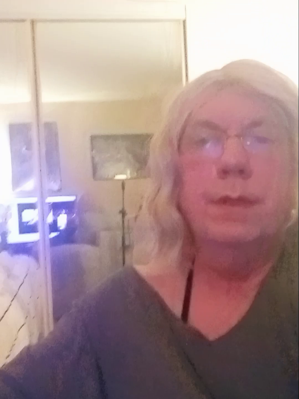 KikiLace57's most recent online preview