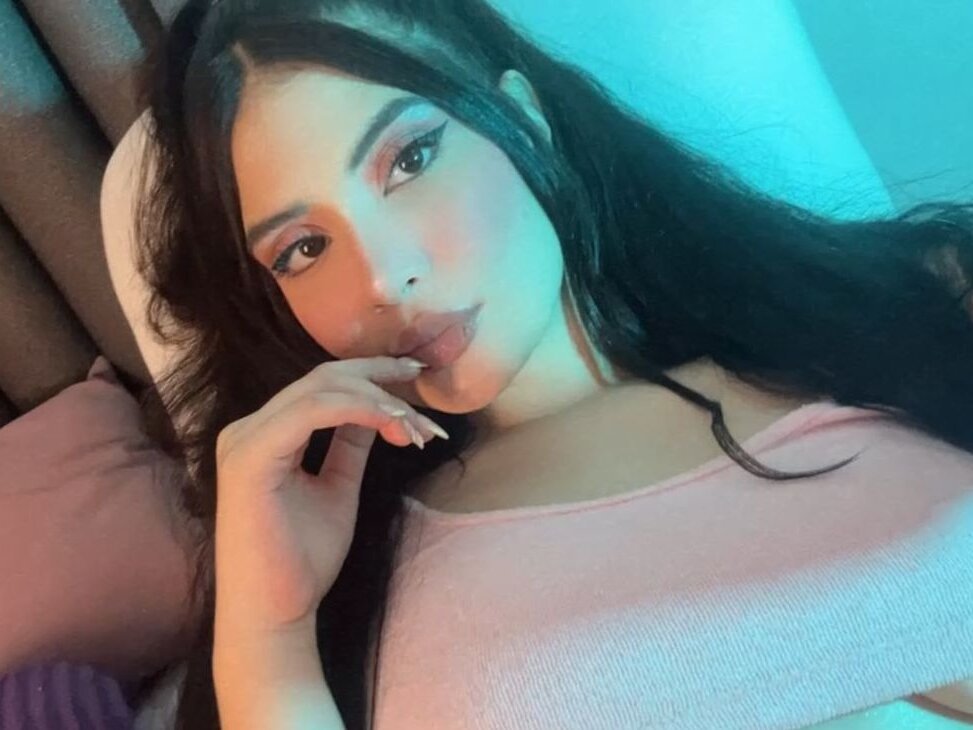 anais_05 💪 online nude webcam