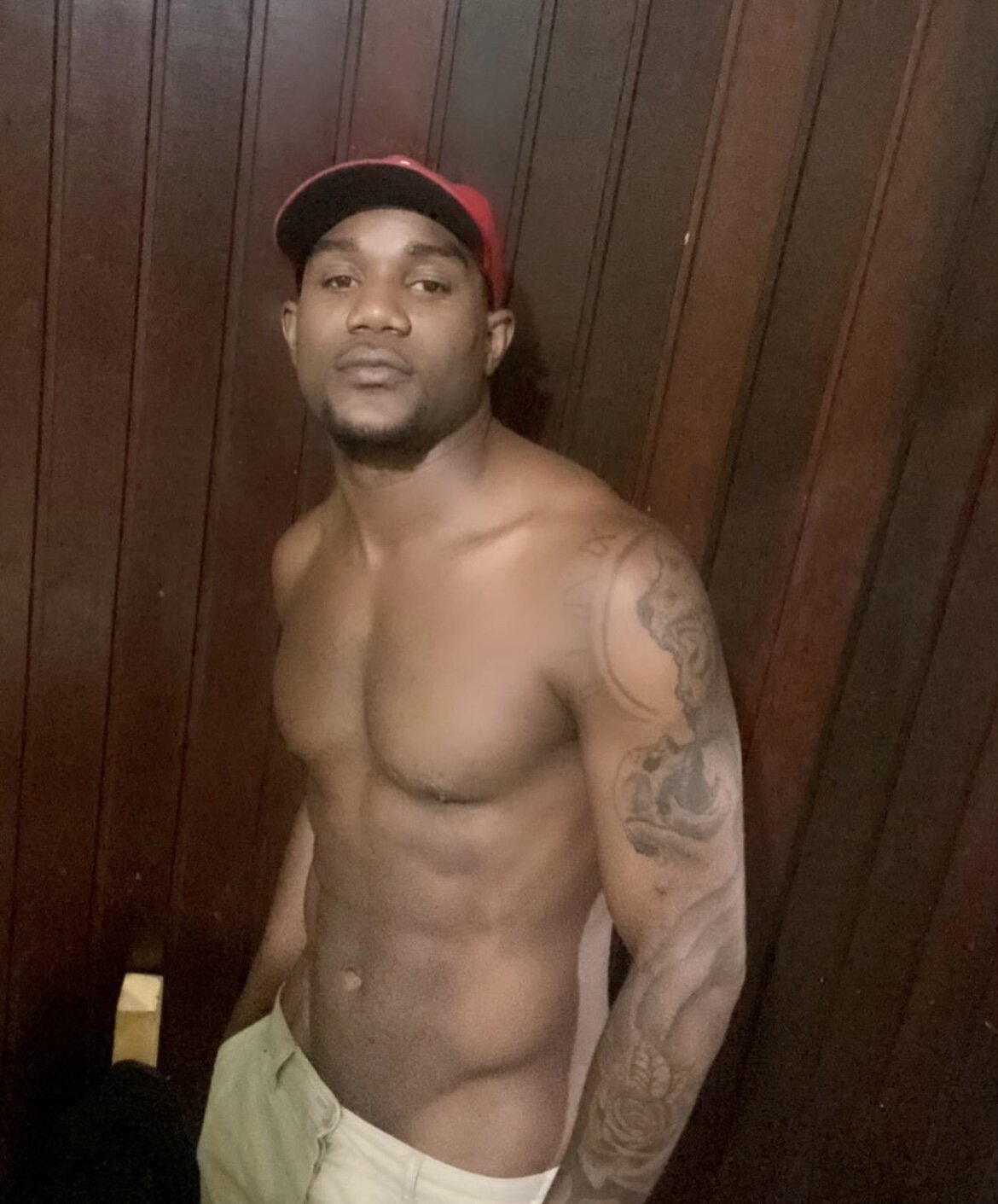 BigBlackCock_Taylor