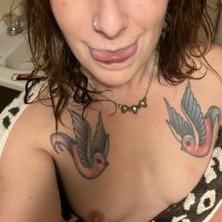MiNie_Moth's Offline XXX Chat