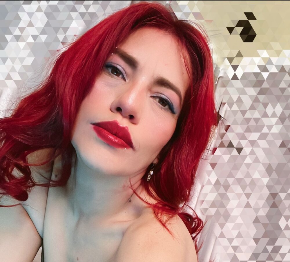 Live sex webcam photo for lia_huan #290883719