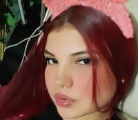 sophie_topless1's Offline Chat Room