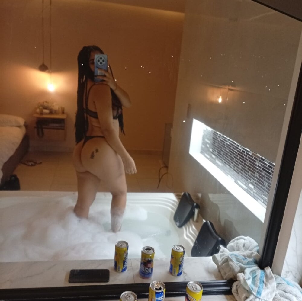 yourlust_2 from stripchat