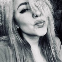 DjokerLove's Offline Chat Room