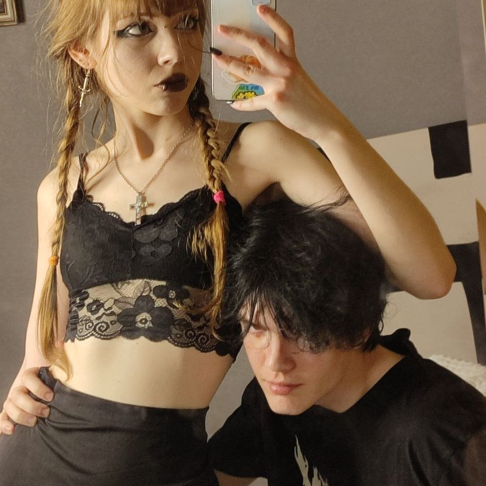 Yuki_and_Yuna's Offline Chat Room