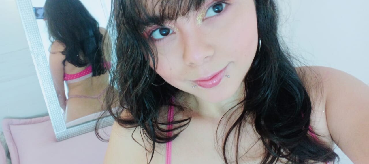 Esmeralda_gray