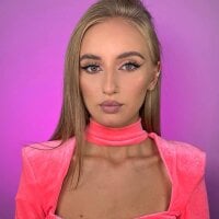 CeciliaMiles' Offline Chat Room