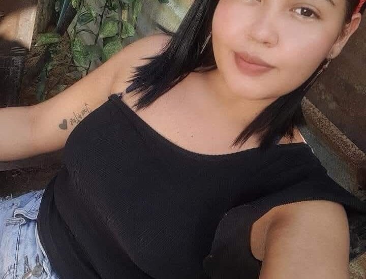 onaircams.com mamacalientica livesex profile in stpetersburg cams