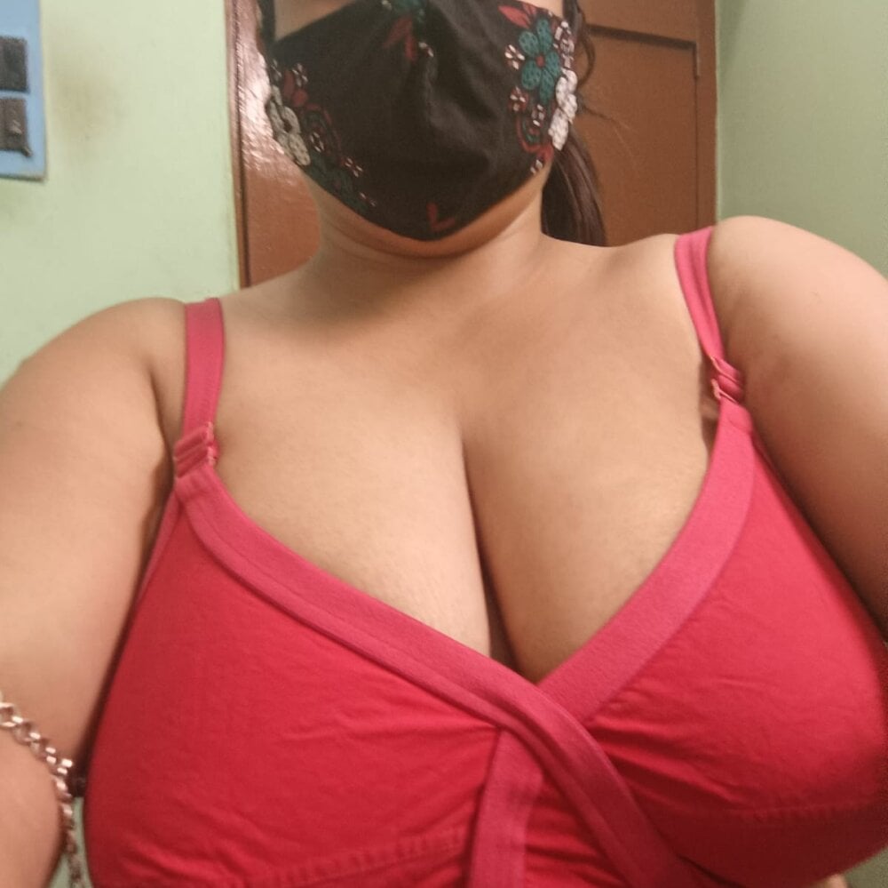 Big-Boobs-Bhabi-01 profile