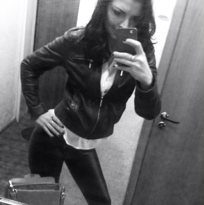 ArianaReed's Offline XXX Chat