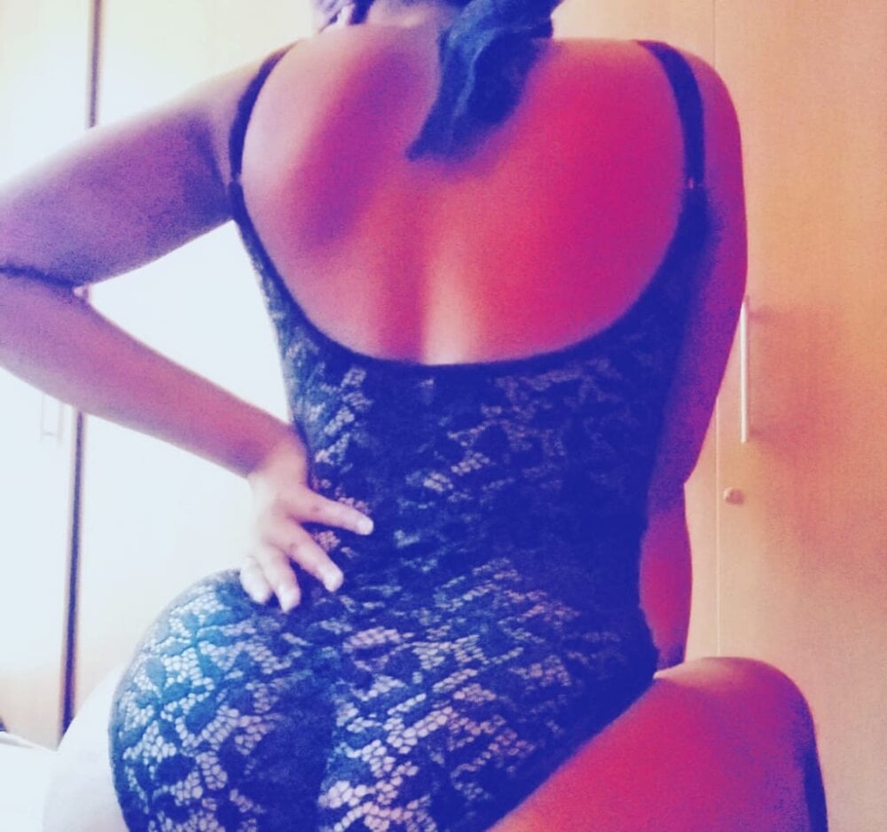 010sexybeastycouple111 from stripchat