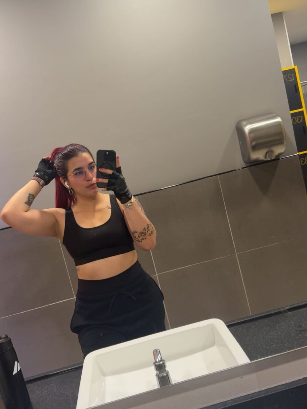 sexcityguide.com collibel02 livesex profile in latin cams