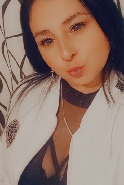 Agatha_Tompson 🤔 naked cam chat