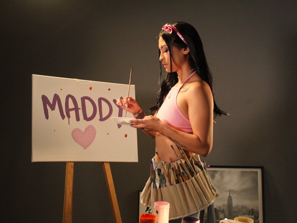MaddisonWelch Chat Room offline