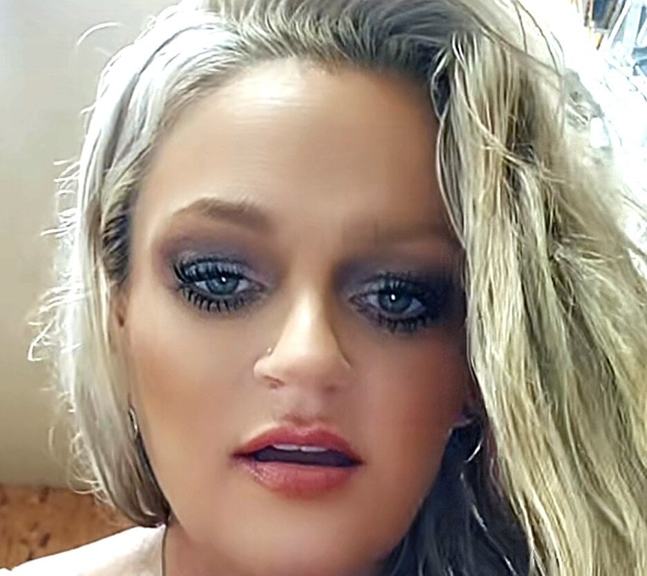 Southern_Bella's Offline XXX Chat