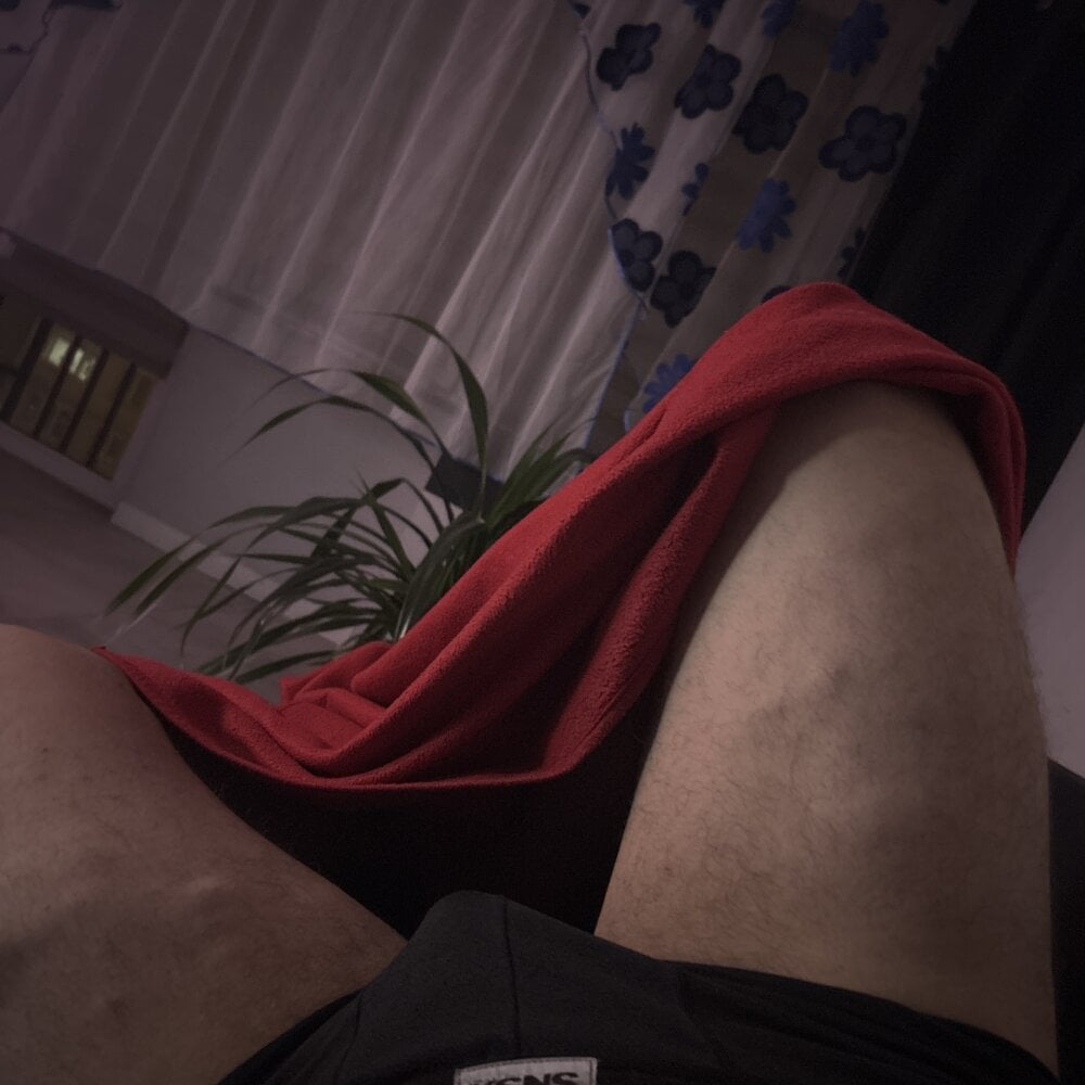 _Famous_'s Offline XXX Chat