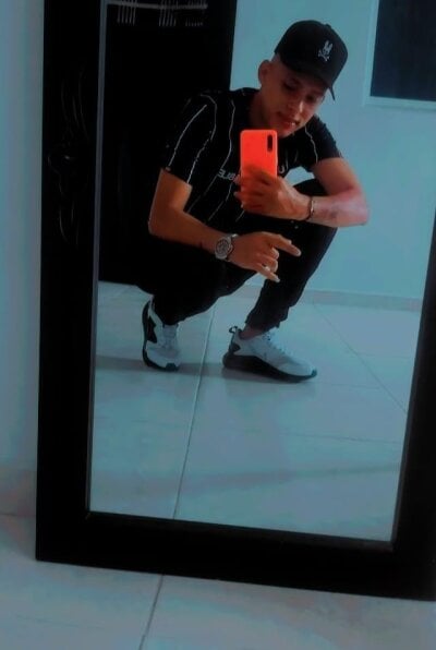 liam_bigcock23 from stripchat