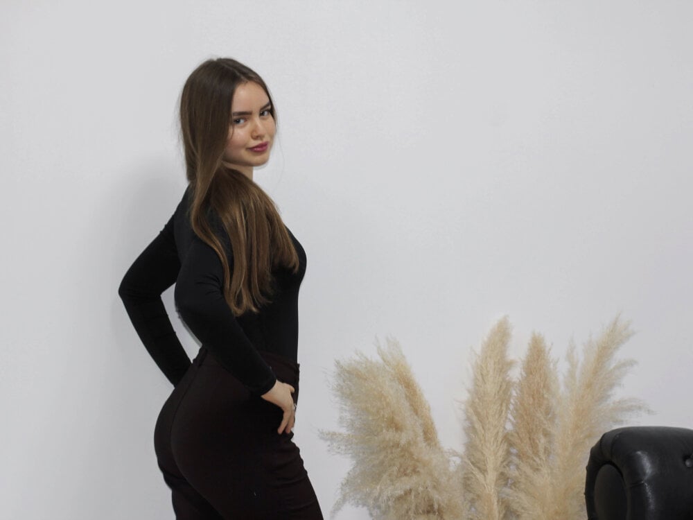 MiaJeweled 离线XXX聊天